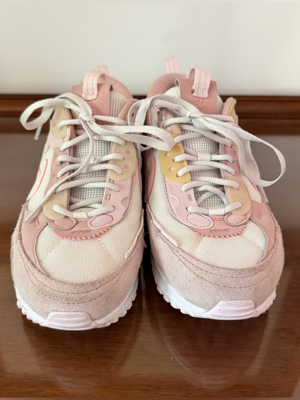 Nike Air Max 90 Futura DM9922-104 Women’s Size 7.5 Summit White Pink Sneakers - Picture 2 of 8